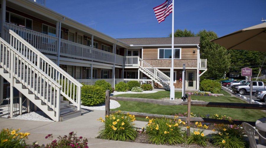 HarborWalk grounds