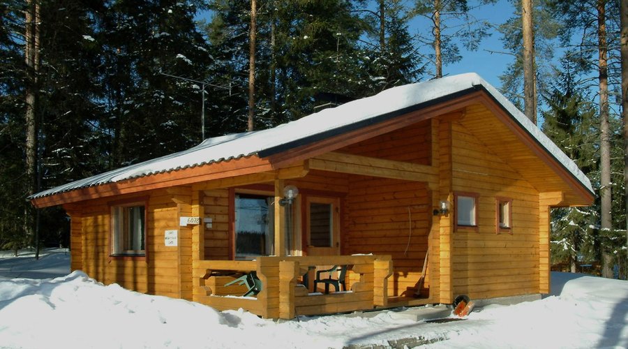 mökki ulkoapäin