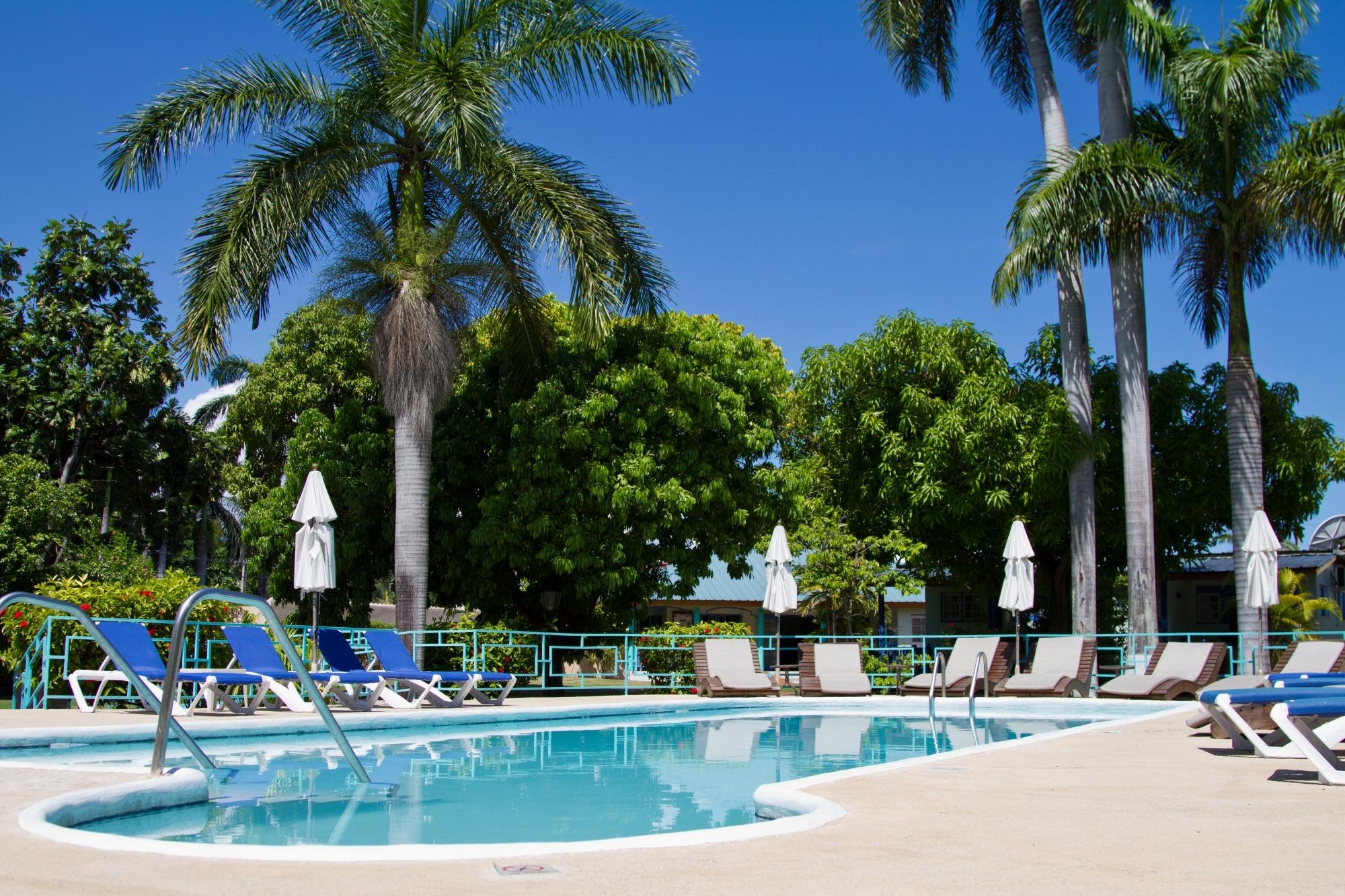 Tobys Resort by null