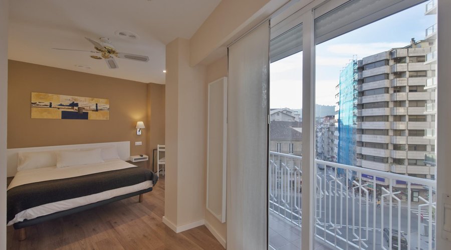habitación doble con balcón