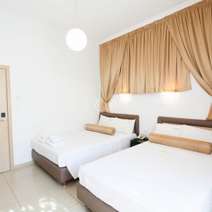 The Triple Room at the Hotel Metropolis