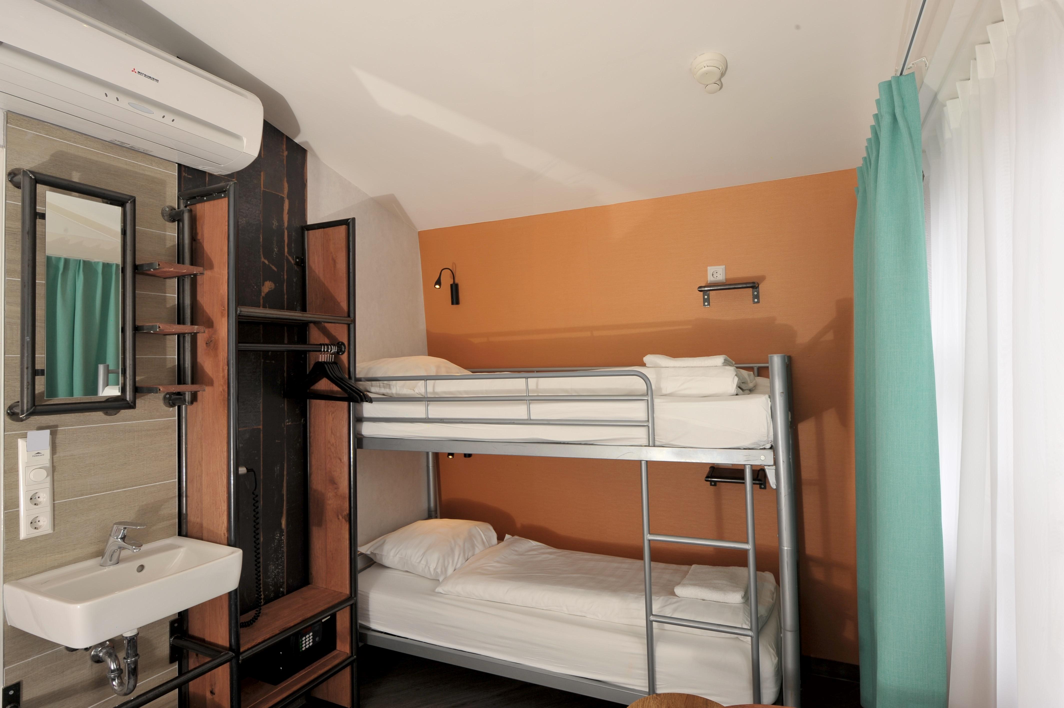 Budget Hotel Amsterdam: A Comprehensive Guide to Tourist Inn