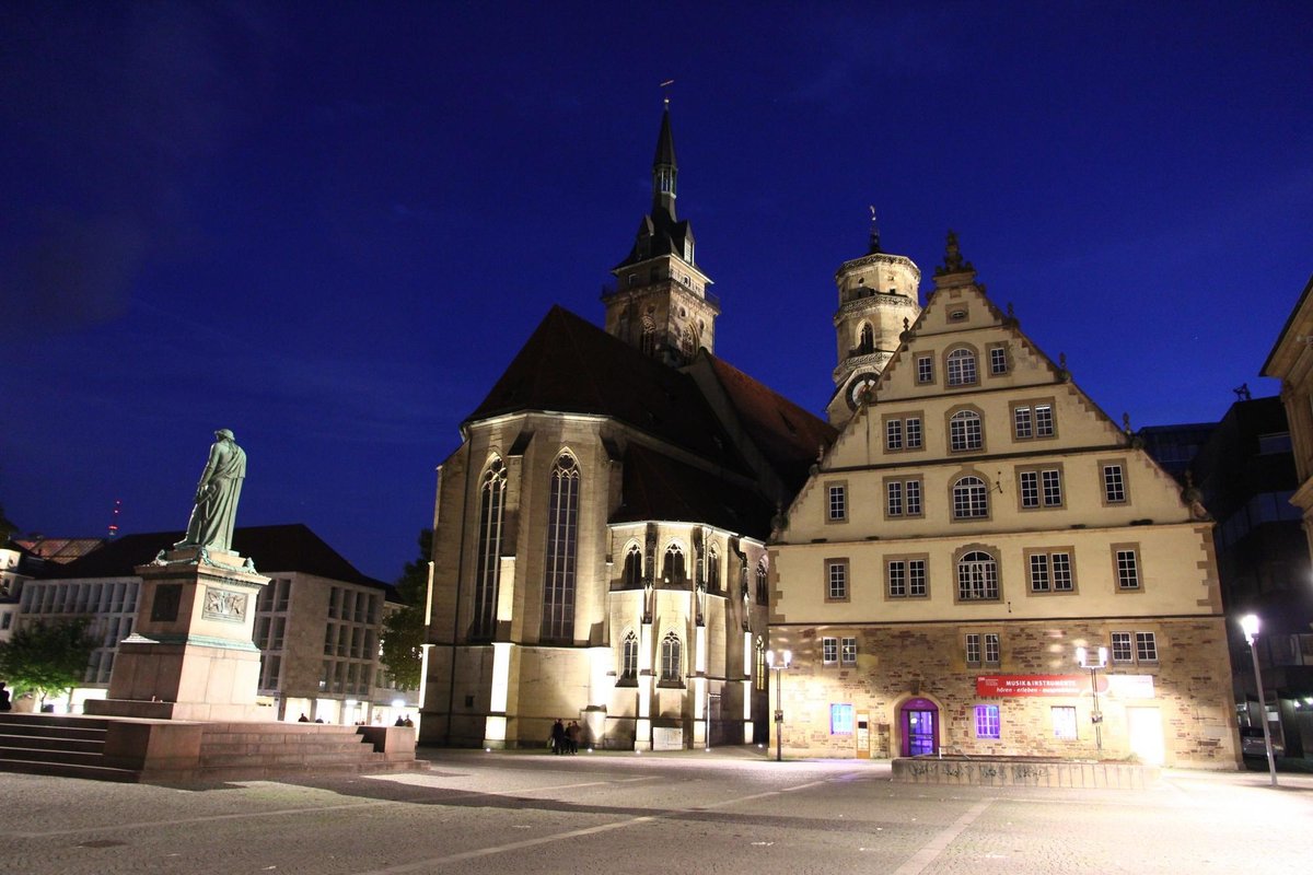 Schillerplatz (Stuttgart, Đức) - Đánh giá - Tripadvisor