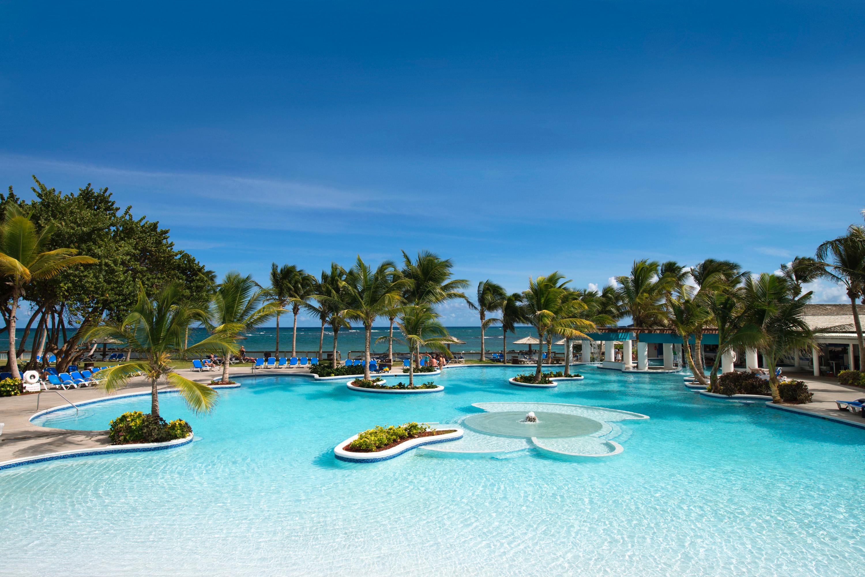 COCONUT BAY BEACH RESORT SPA UPDATED 2024 Reviews Price Comparison   Splash Pool 