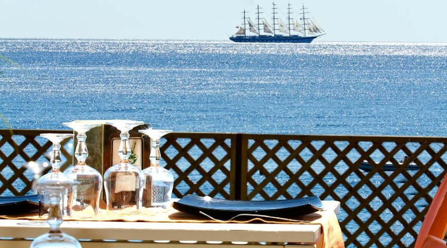 ..."una fra le tante splendide cartoline del nostro mare.."