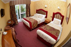 Room & Suite