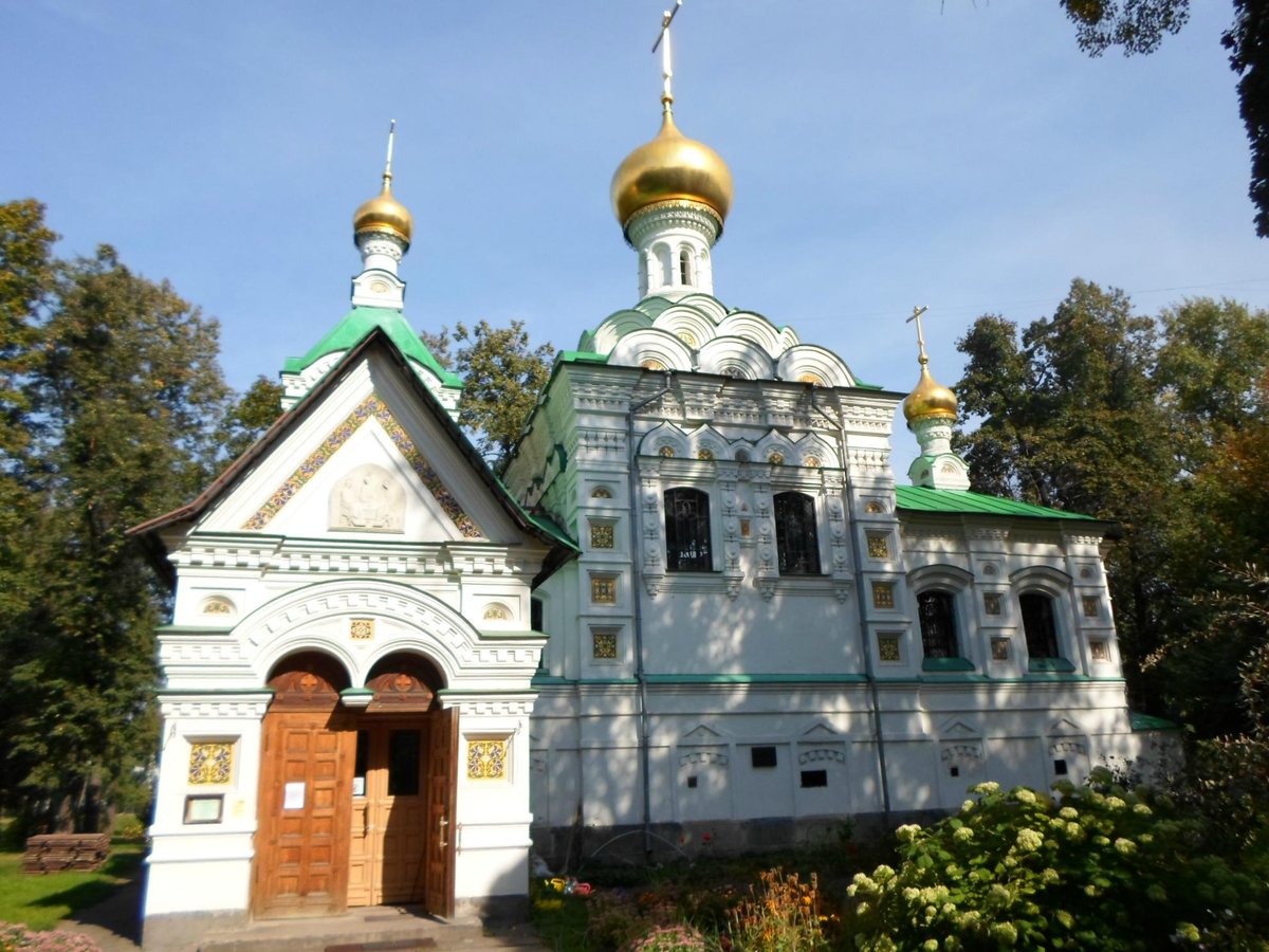 Храм Святой Живоначальной Троицы при детской больнице имени святого князя  Владимира, Москва - Tripadvisor