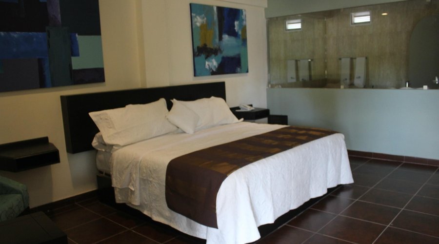 Cama King Size, Jacuzzi, Tv Plana