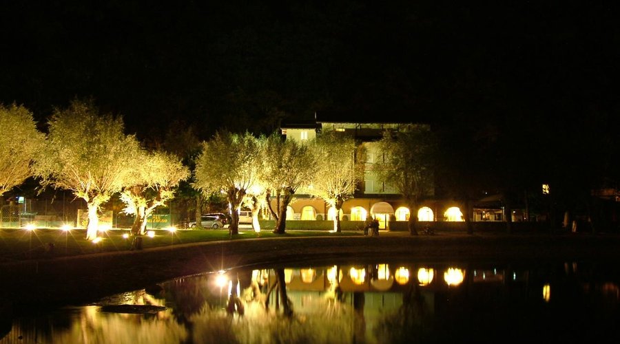 Hotel del Lago illuminato