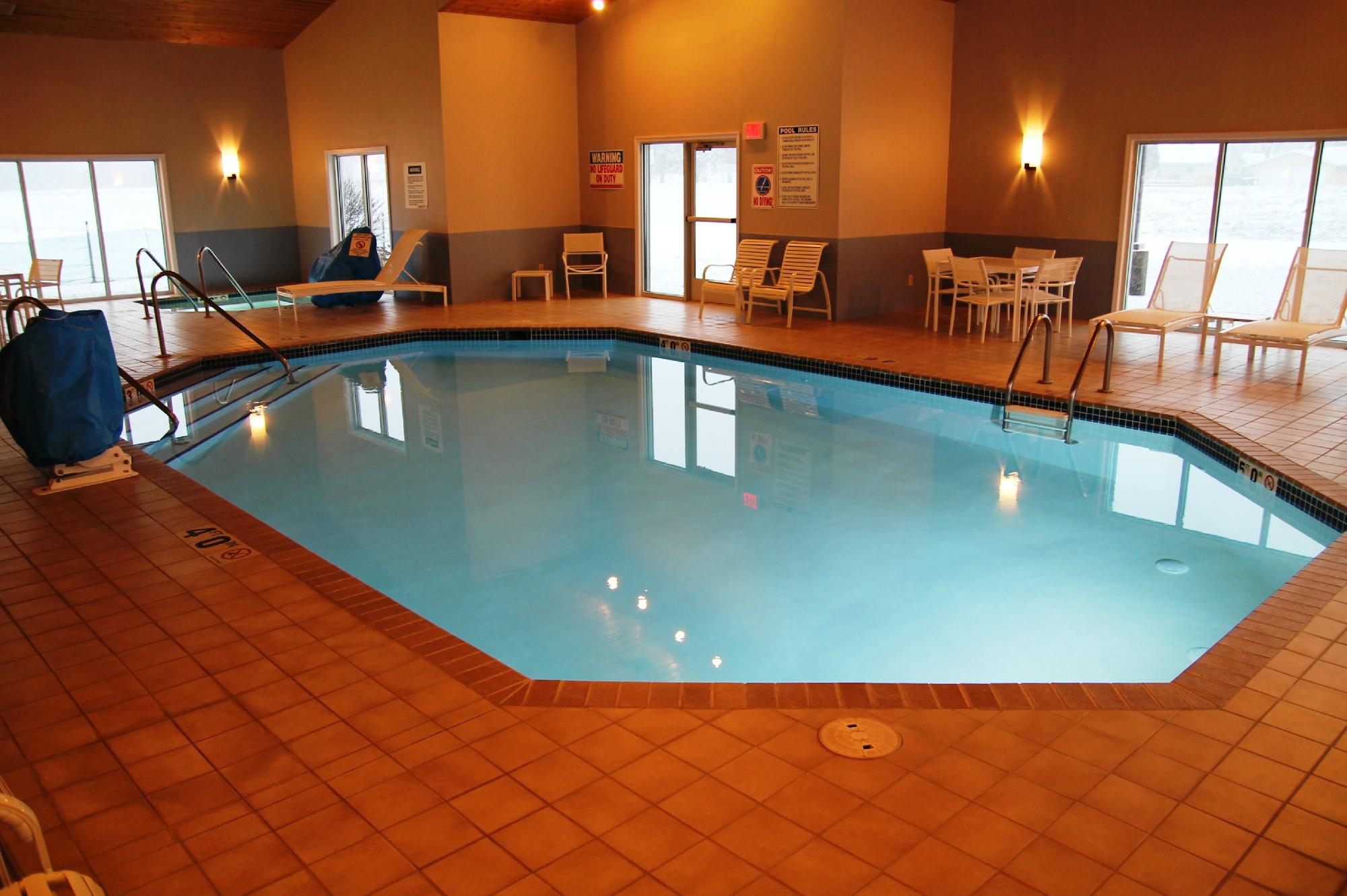 Country Inn Suites by Radisson Chippewa Falls WI Pool Pictures