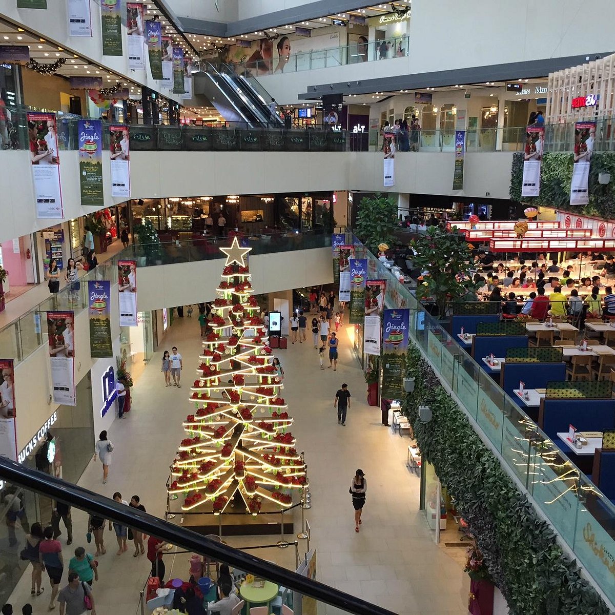 Магазины в сингапуре. Торговый центр ,,Сингапур,,Али Восток фото. Good Mall.