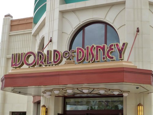 WDS000502 Visiter la boutique DisneyMontre Disney 