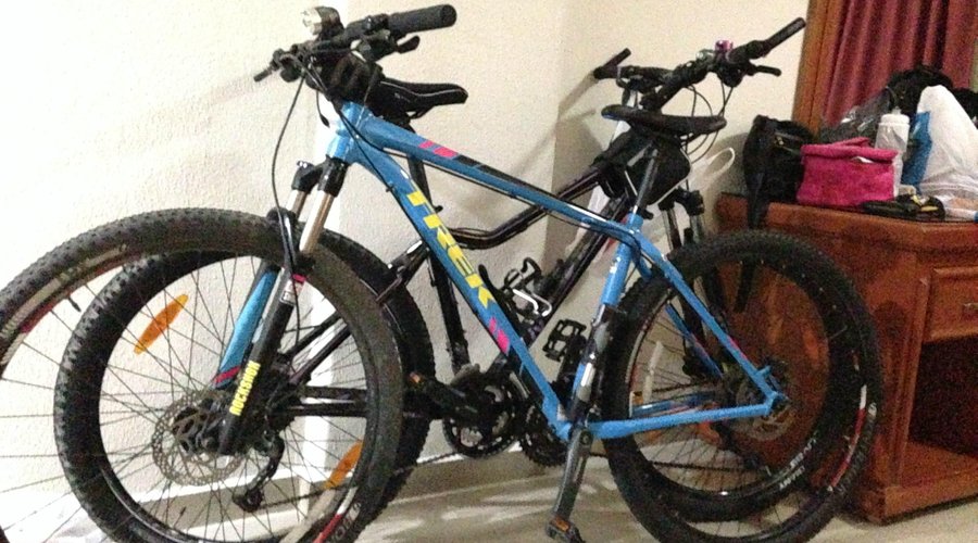 Bikes seguras dentro do quarto.