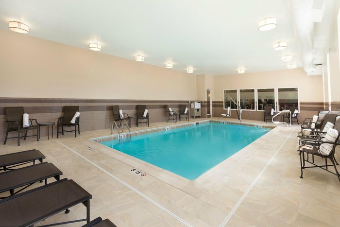 Hampton Inn Lewiston-auburn Pool: Pictures & Reviews - Tripadvisor