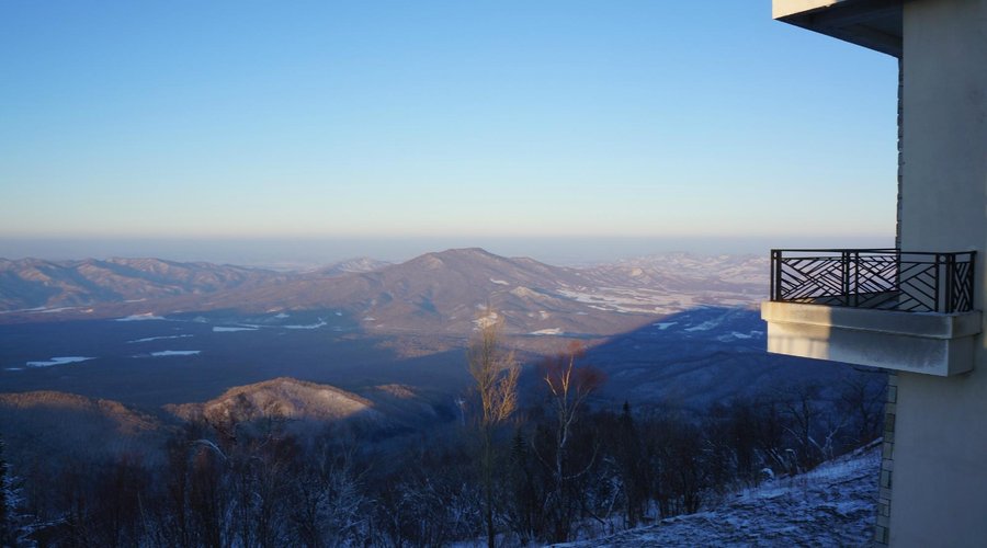Ask for the mountains view