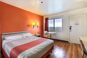 Room & Suite