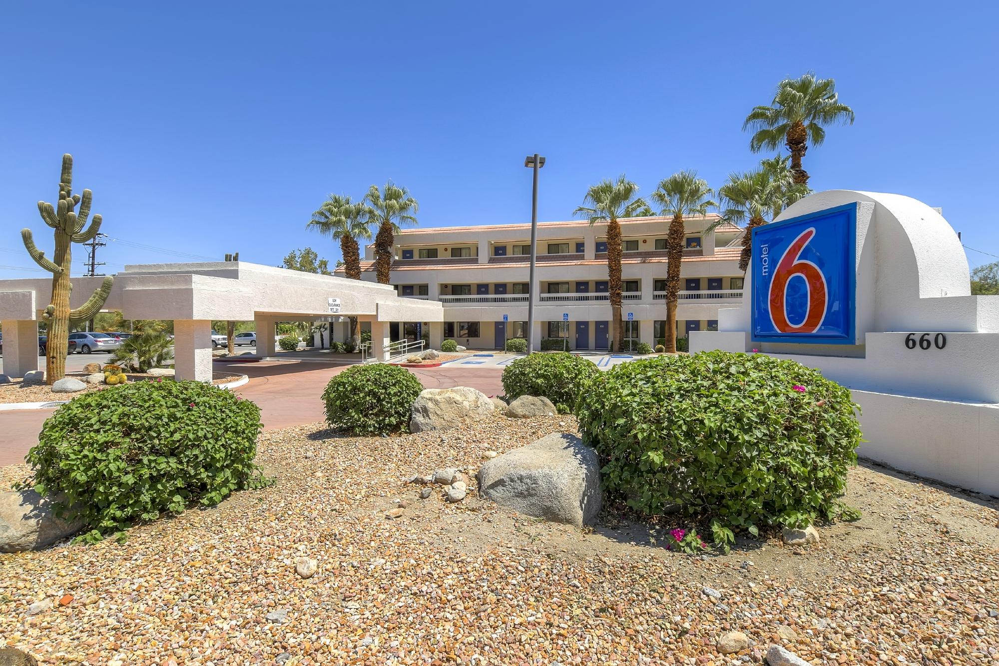 MOTEL 6 PALM SPRINGS DOWNTOWN Tarifs 2024 Et 11 Avis   Motel 6 Palm Springs 