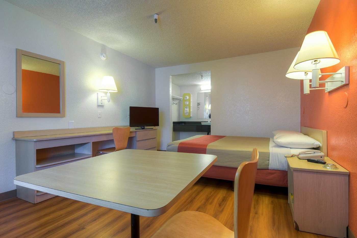 MOTEL 6 SANTA ANA - UPDATED 2022 Reviews & Price Comparison (CA