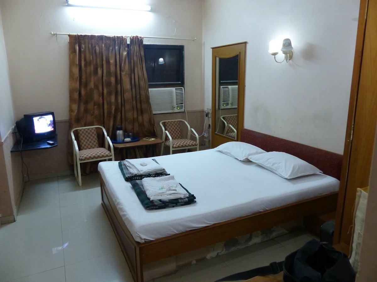 HOTEL AISHWARYA - Pandharpur Hotel Reviews