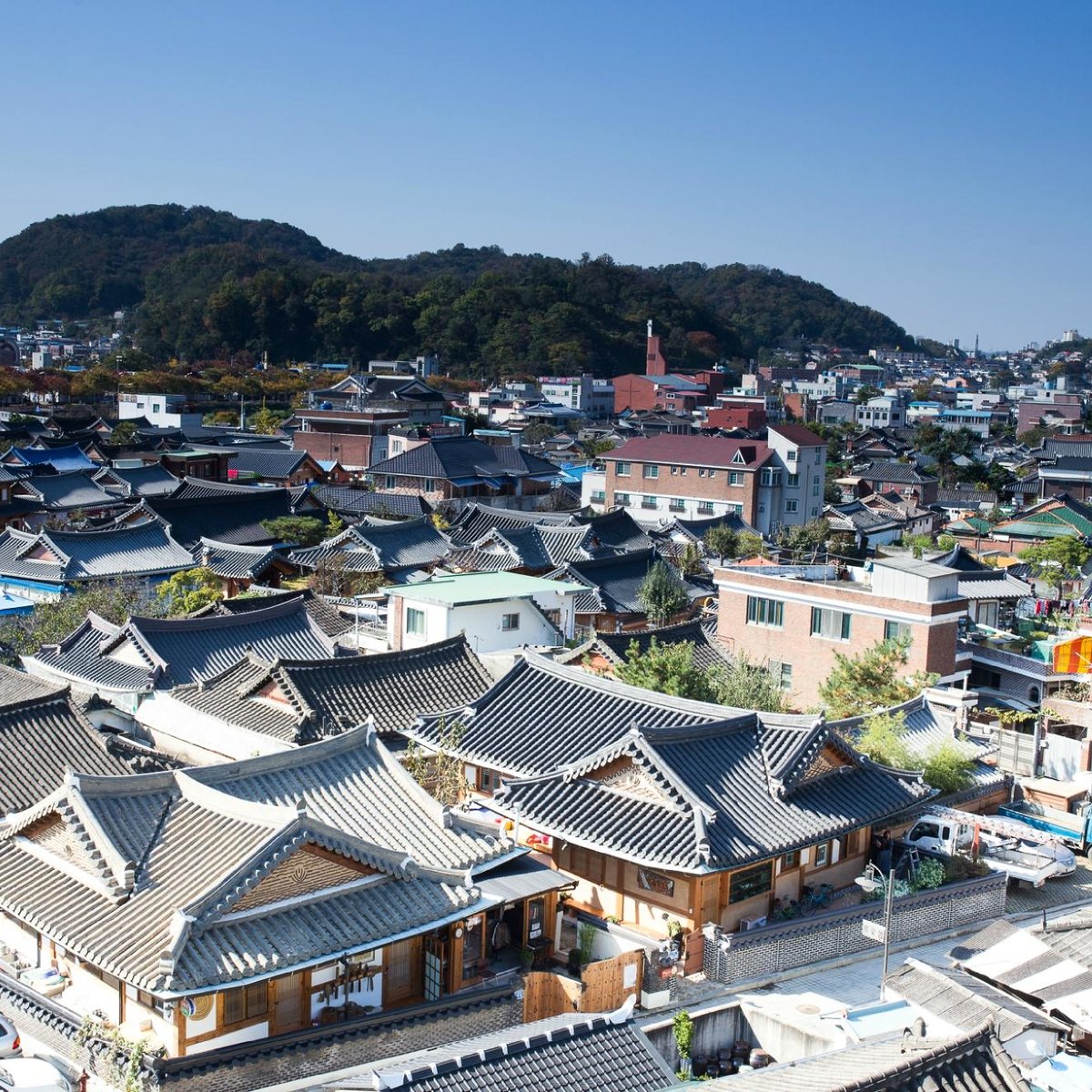 Exploring Traditional Hanok Villages in South Korea - Hillw