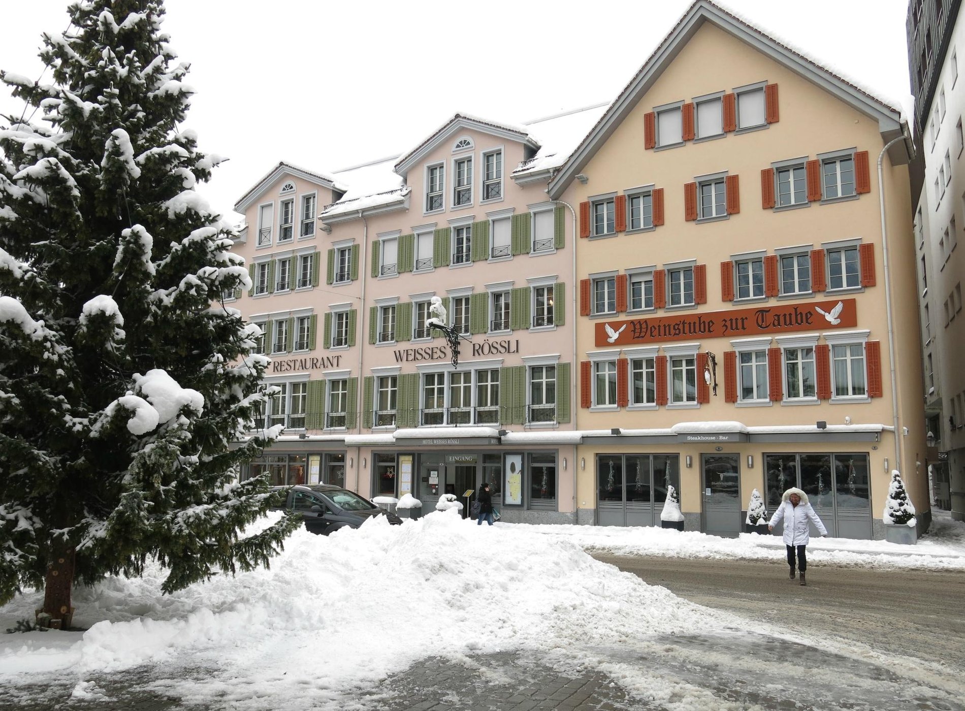 Restaurant & Hotel Weisses Rössli by null