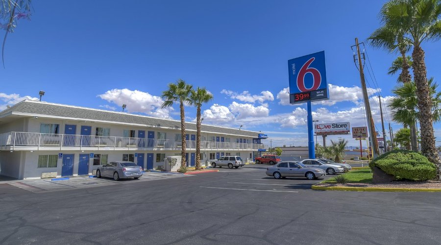 모텔 6 라스베이거스 - 불더 하이웨이 (Park Inn by Radisson, Las Vegas Boulder Hwy) - 호텔 리뷰 & 가격 비교