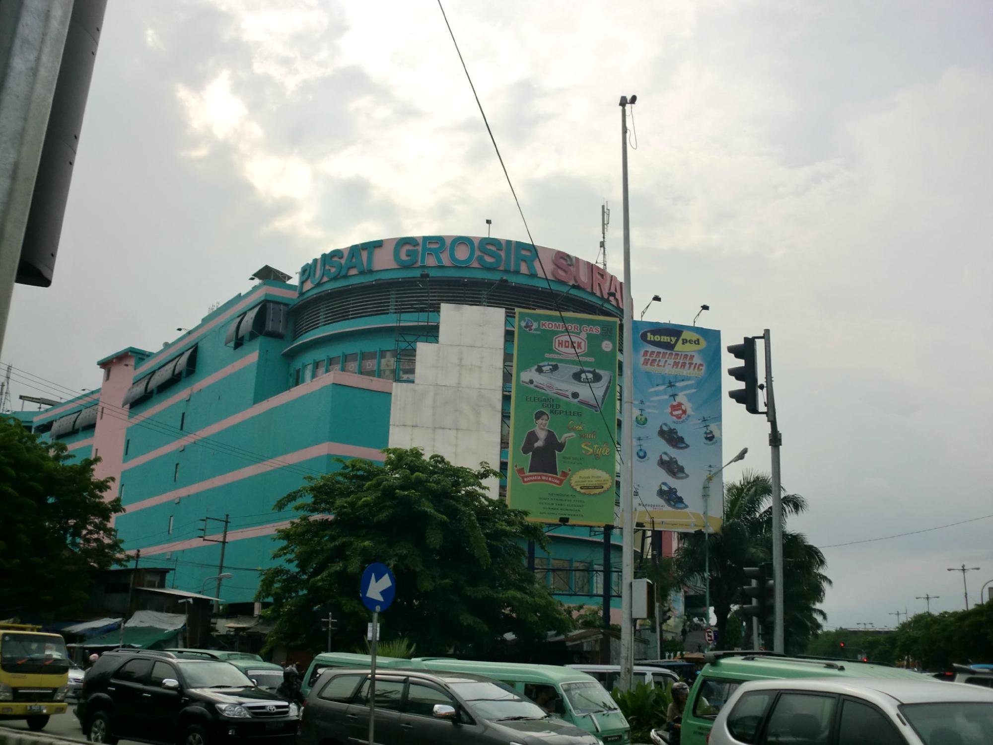 PUSAT GROSIR SURABAA (PGS) (Surabaya): All You Need To Know