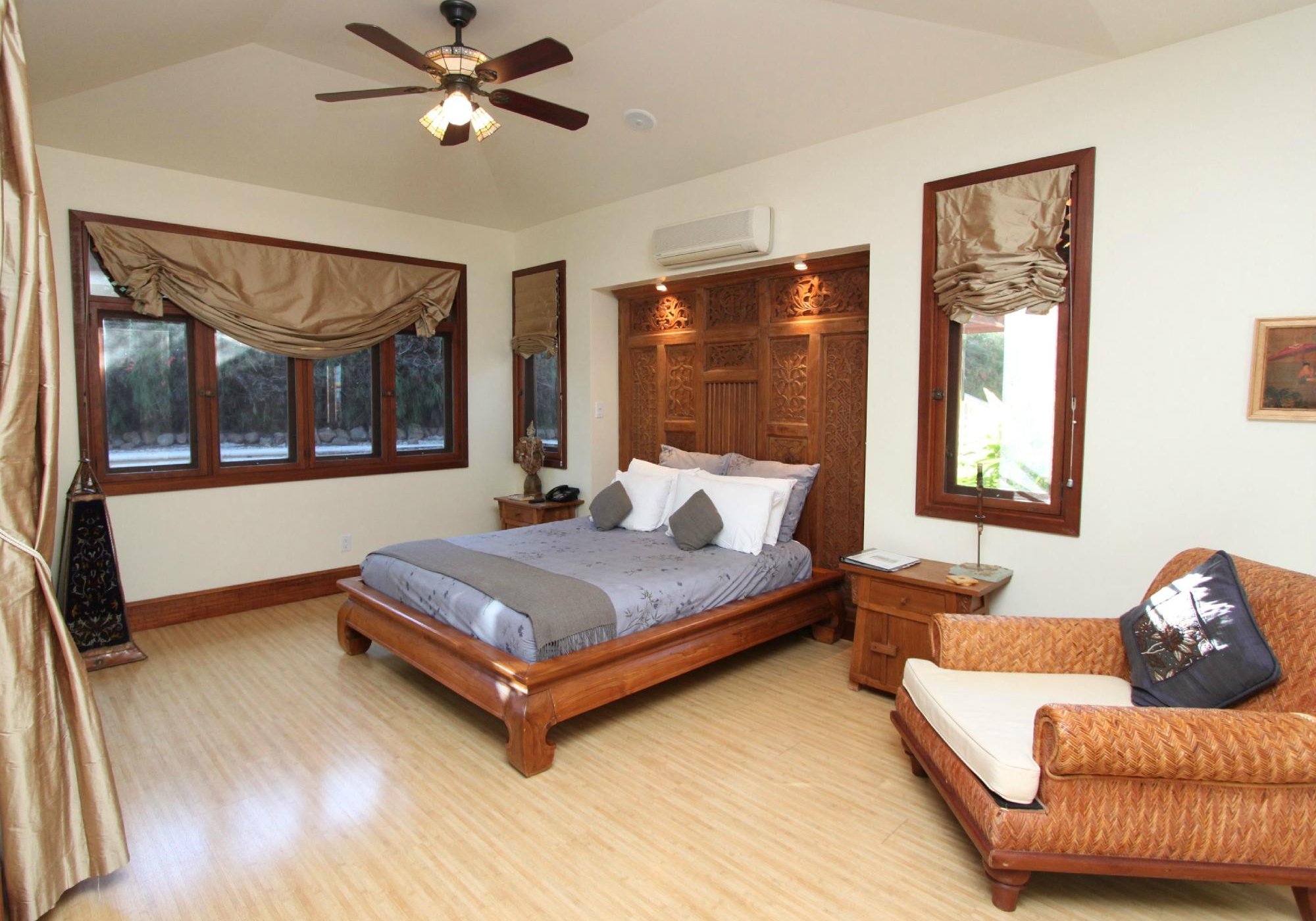 Ho'oilo House Bed and Breakfast by null