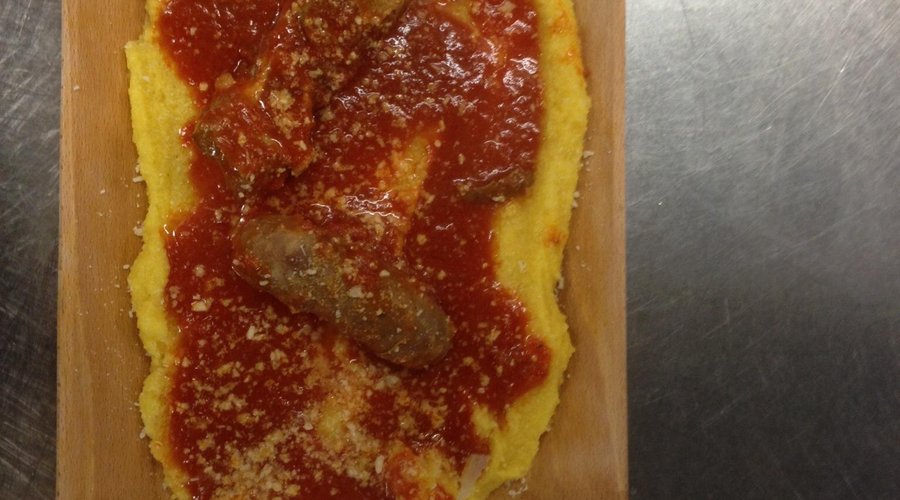 Polenta salsiccia e spuntature