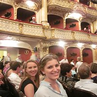 Oper Graz: golden opera interior, happy audience