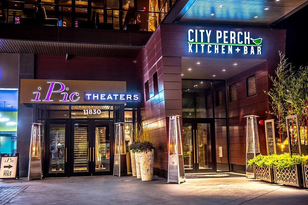 IPIC Theaters - Movies