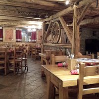 entree et salle de resto