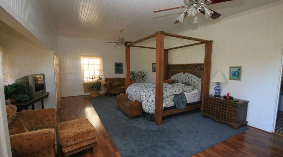Inside the Lily Cottage as we were leaving.