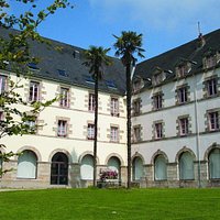 Façade sud du musée du Faouët