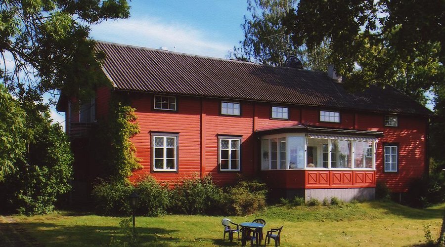 Granbergs Gästhem med fem dubbelrum i övre våningen