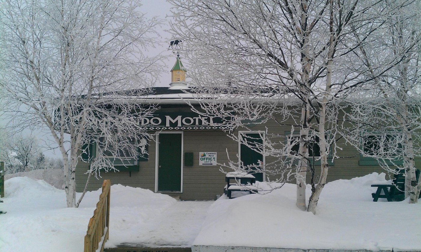 COMMANDO MOTEL (Cochrane, Canada) - foto's, reviews en