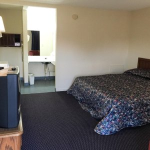 Crystal Motel room