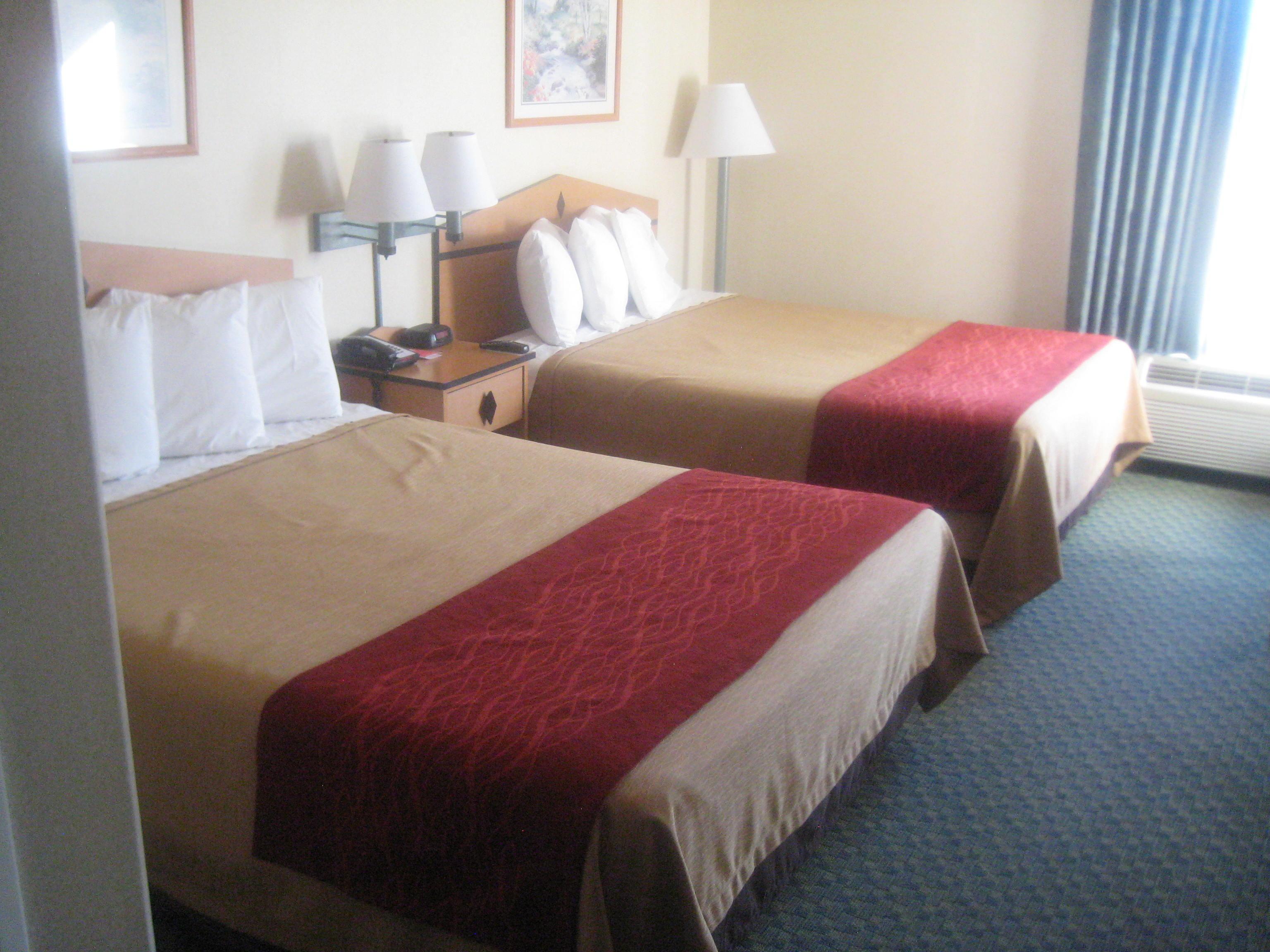 peterson afb lodging