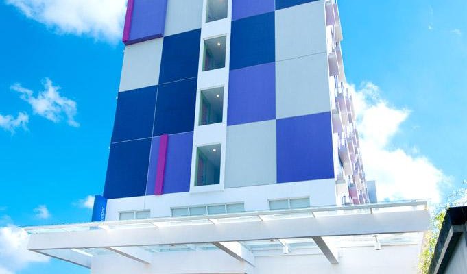 Building ibis Budget Semarang Tendean