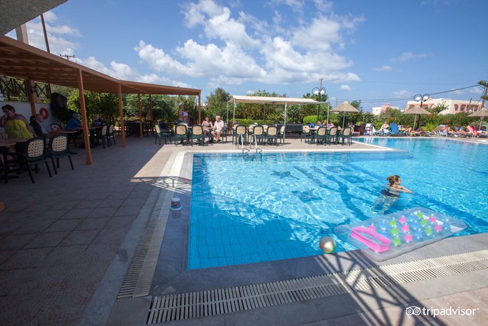 Despo Pool: Pictures & Reviews - Tripadvisor