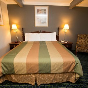 The King Room at the Rodeway Inn Hollywood