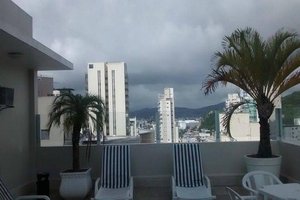 Piscina e praia