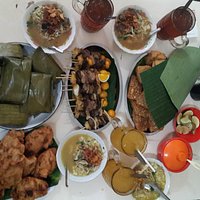 Soto Kudus and the others