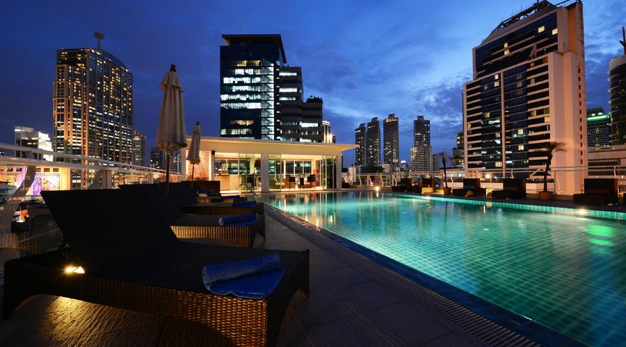 Rooftop pool