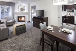 Room & Suite
