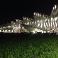 Mediopadana di sera