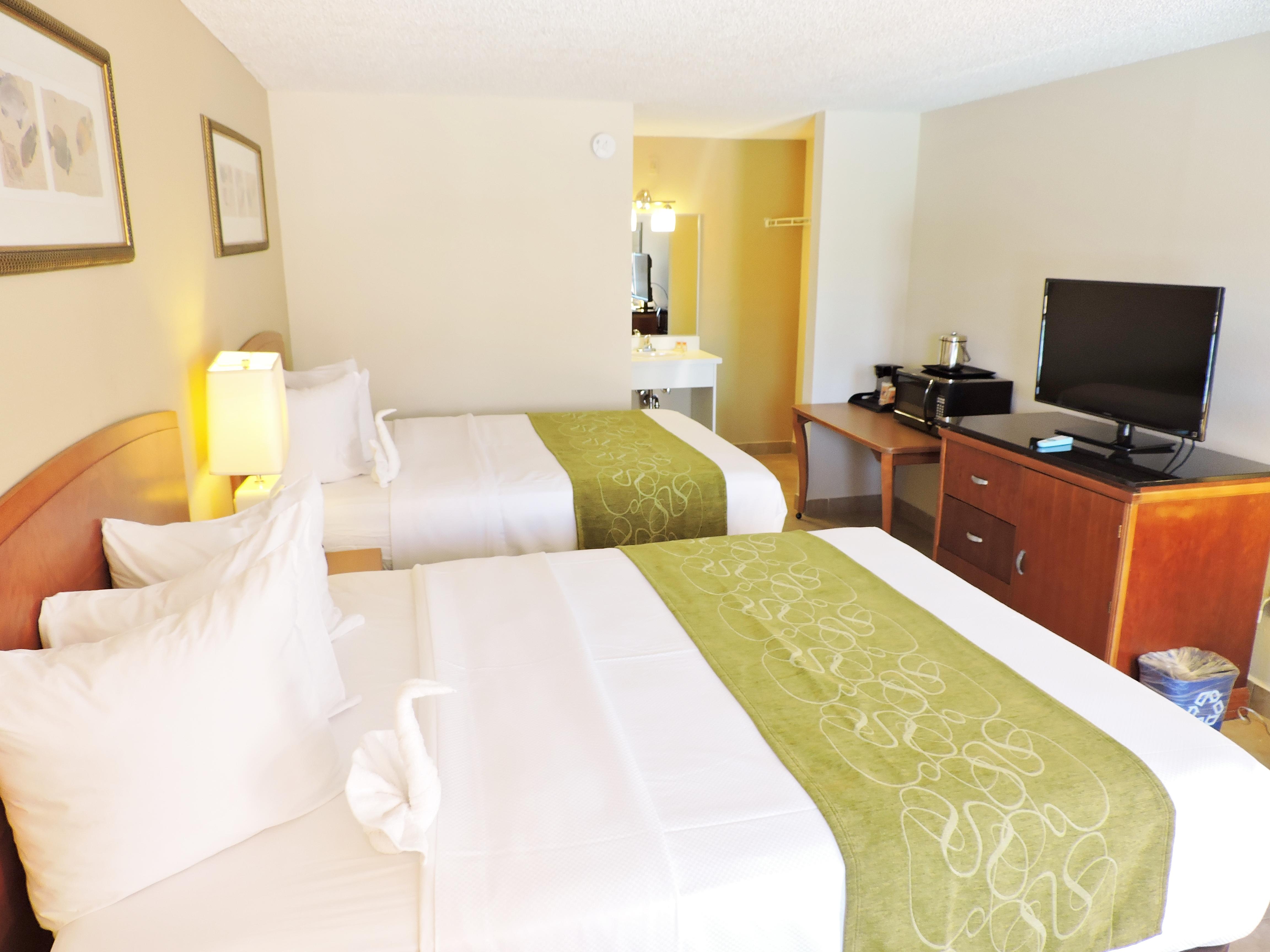 Hotel photo 14 of Seasons Florida Resort.