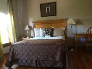 Room & Suite