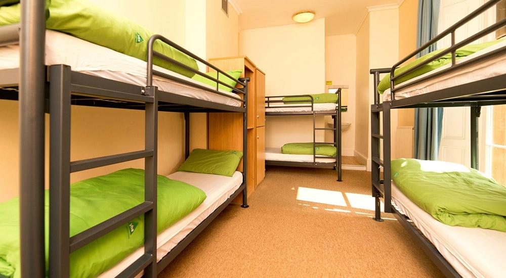 Hostel bath hot sale uk