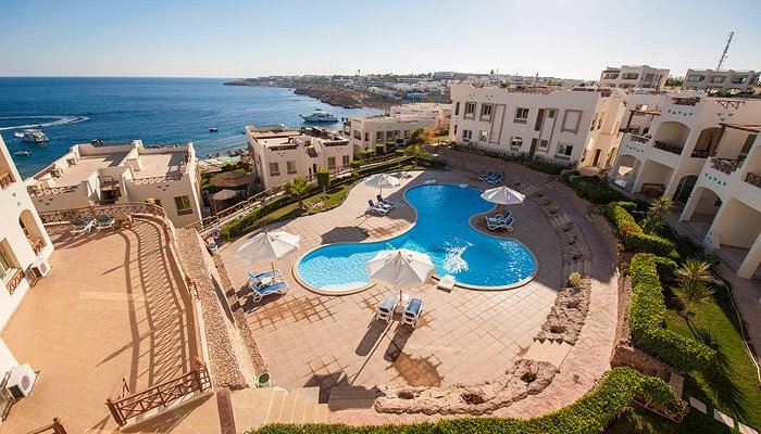 pool view